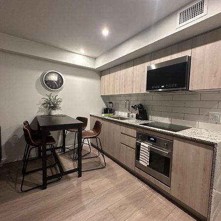 Downtown Center Silverstone Tower I And II Long-Term Booking Only Your Second Home In וונקובר מראה חיצוני תמונה