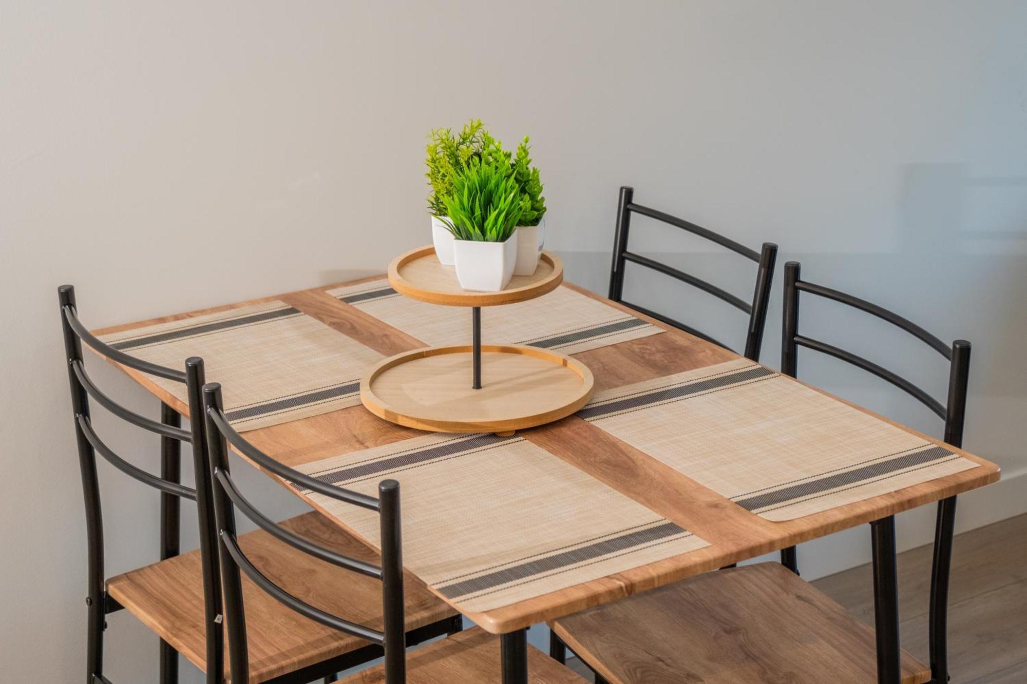 Downtown Center Silverstone Tower I And II Long-Term Booking Only Your Second Home In וונקובר מראה חיצוני תמונה