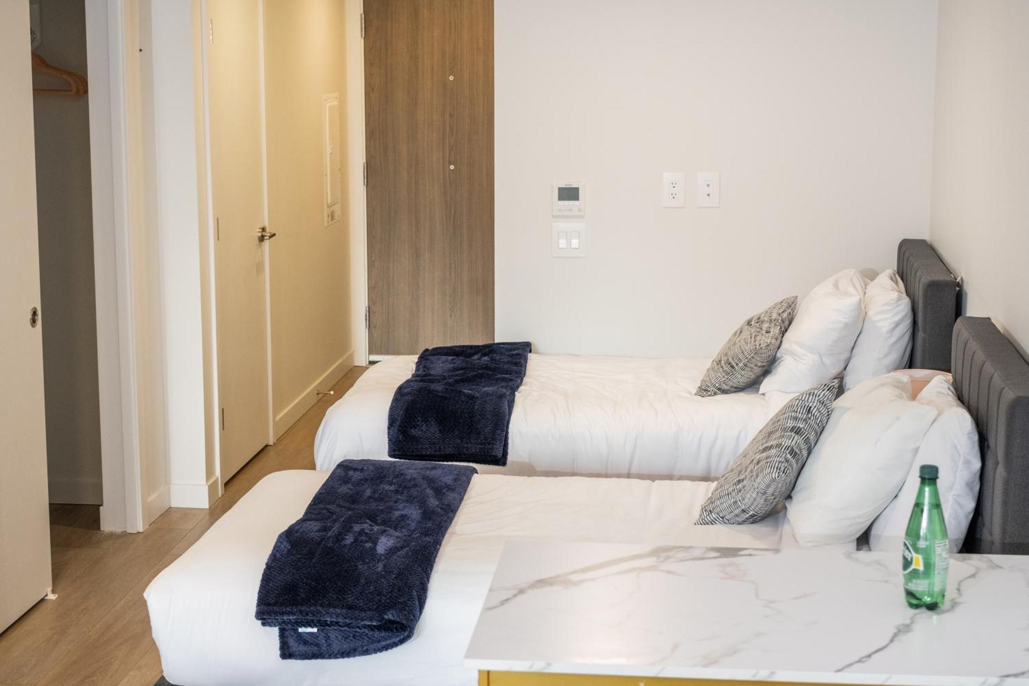 Downtown Center Silverstone Tower I And II Long-Term Booking Only Your Second Home In וונקובר מראה חיצוני תמונה