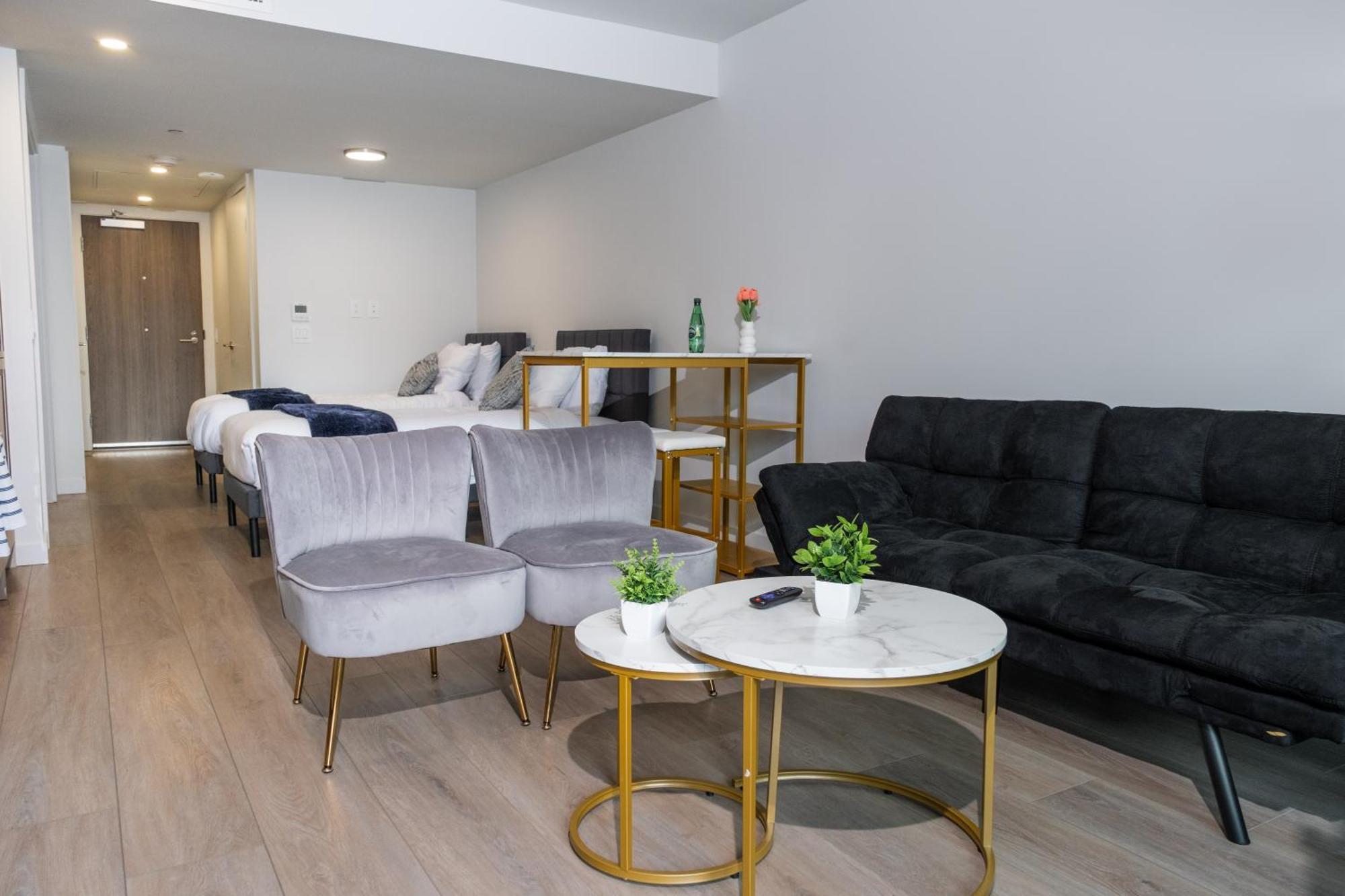 Downtown Center Silverstone Tower I And II Long-Term Booking Only Your Second Home In וונקובר מראה חיצוני תמונה